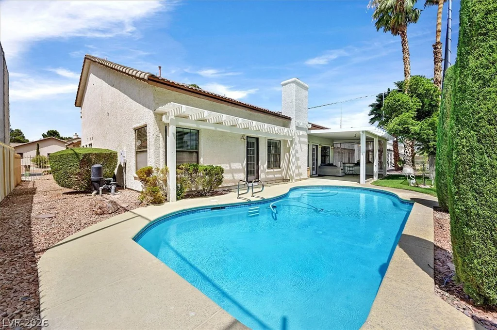 5520 Singing Hills, Las Vegas, NV 89130