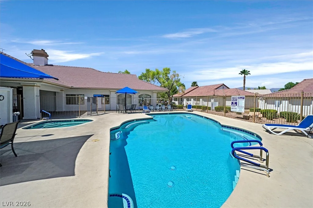 5520 Singing Hills, Las Vegas, NV 89130
