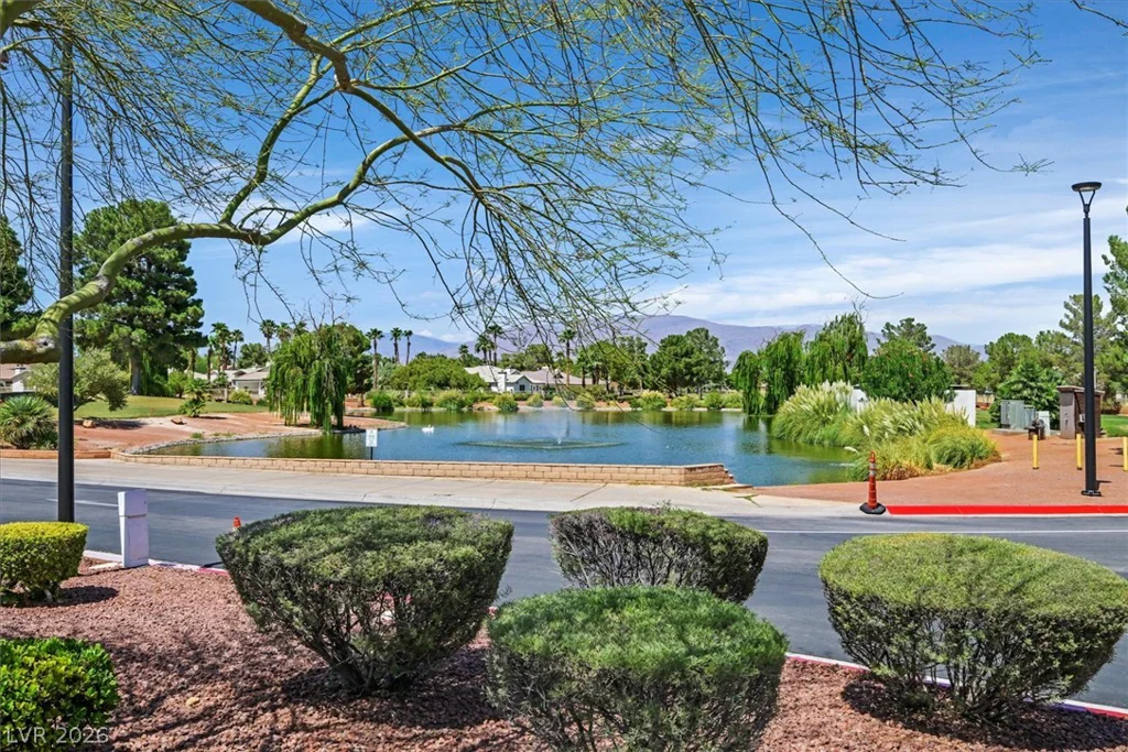 5520 Singing Hills, Las Vegas, NV 89130