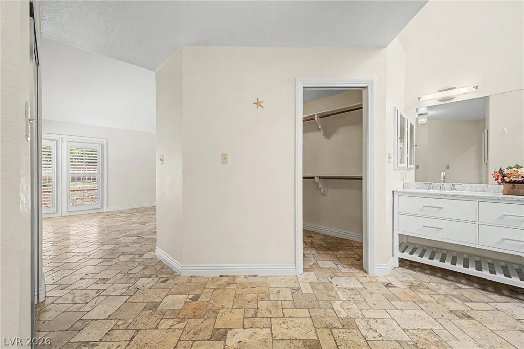 7159 Mission Hills, Las Vegas, NV 89113