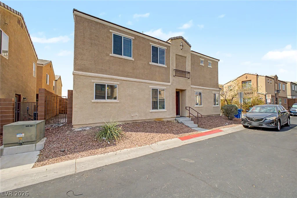 6921 Graceful Cloud, Henderson, NV 89011