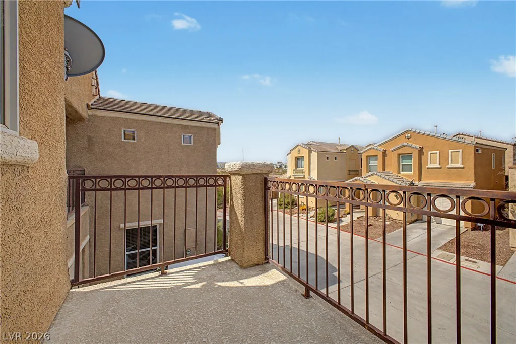 6921 Graceful Cloud, Henderson, NV 89011