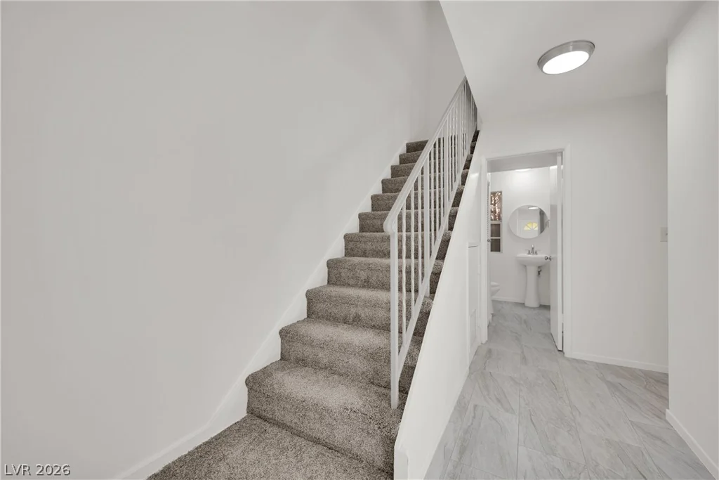 566 Tam O Shanter, Las Vegas, NV 89109