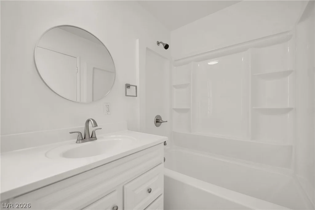 566 Tam O Shanter, Las Vegas, NV 89109