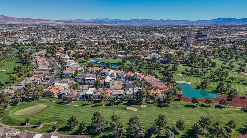 566 Tam O Shanter, Las Vegas, NV 89109