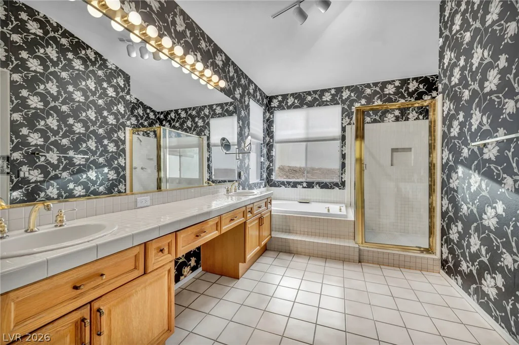 1605 Saint Katherine, Las Vegas, NV 89117