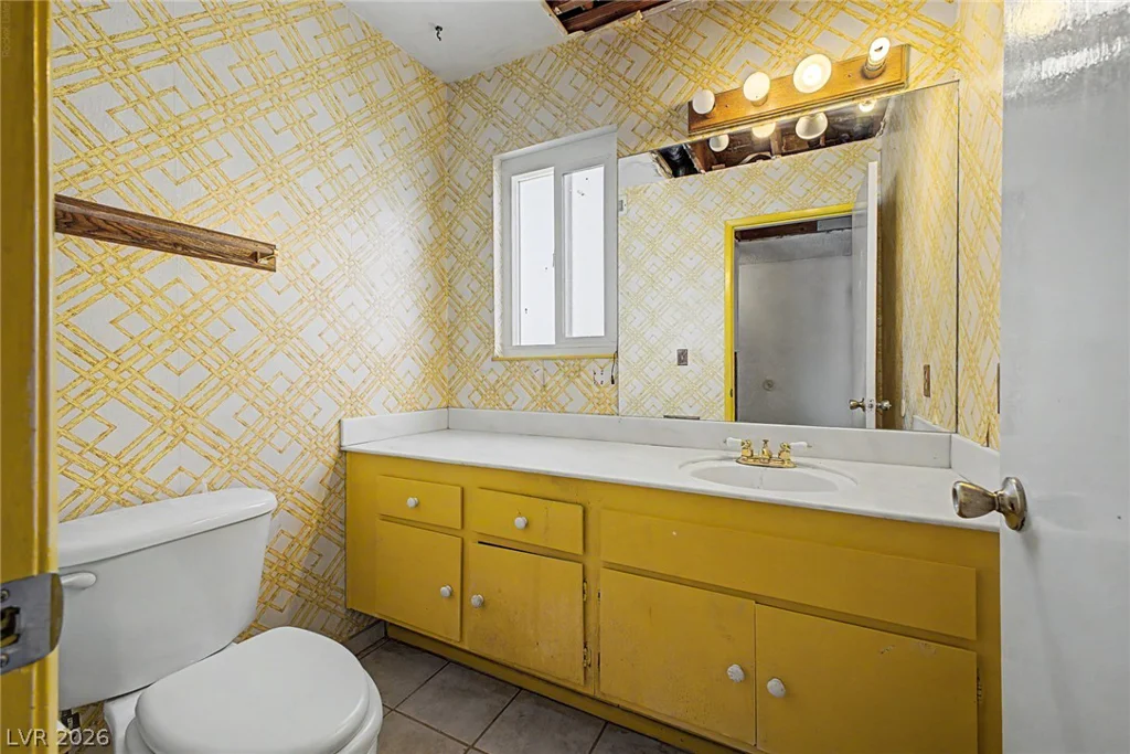 4725 Lake, Las Vegas, NV 89147