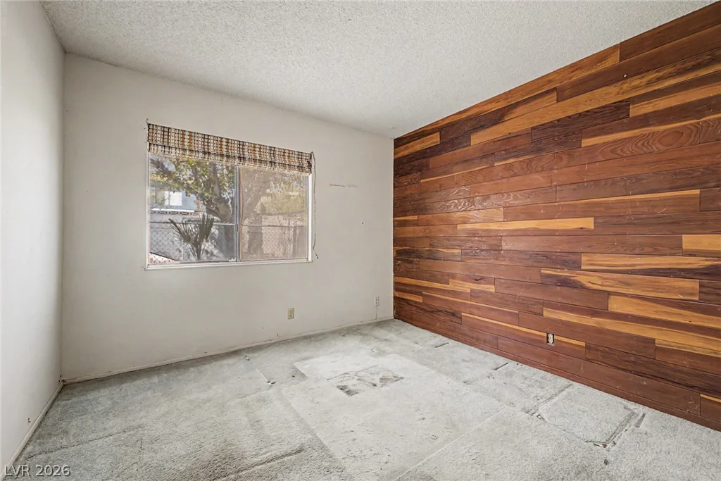 4725 Lake, Las Vegas, NV 89147