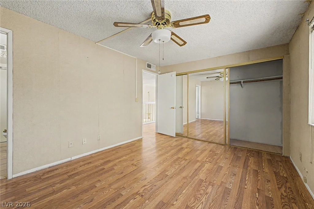 4725 Lake, Las Vegas, NV 89147