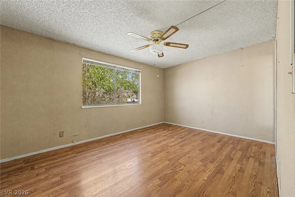 4725 Lake, Las Vegas, NV 89147