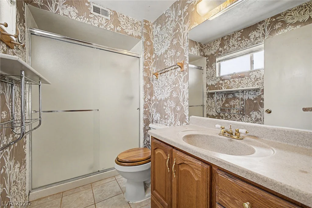 4725 Lake, Las Vegas, NV 89147