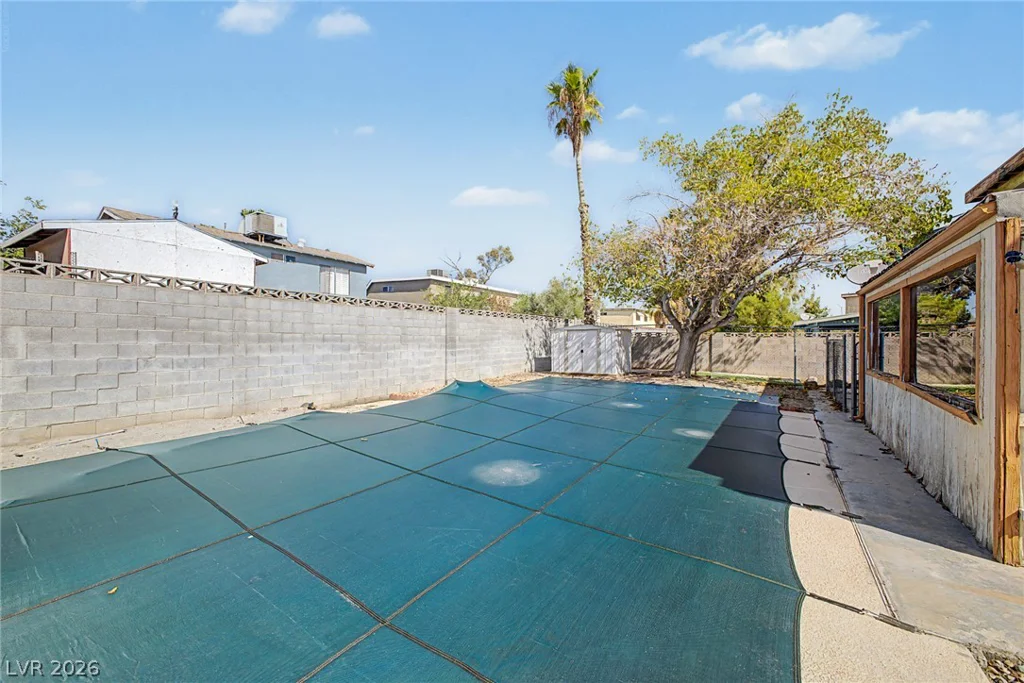 4725 Lake, Las Vegas, NV 89147