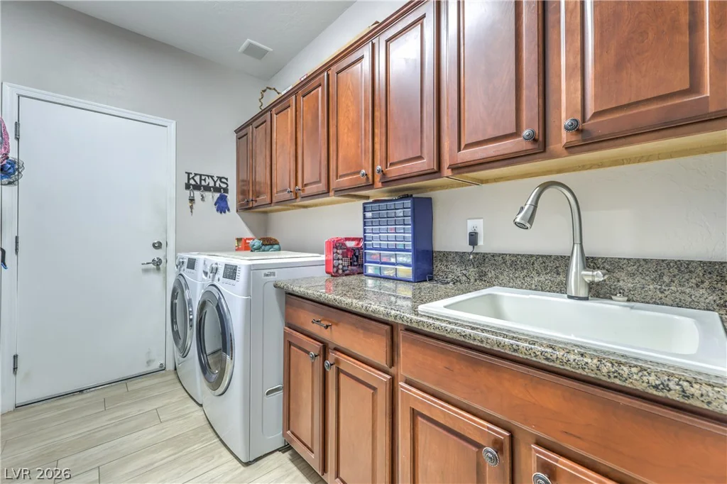 7340 Petrel, North Las Vegas, NV 89084