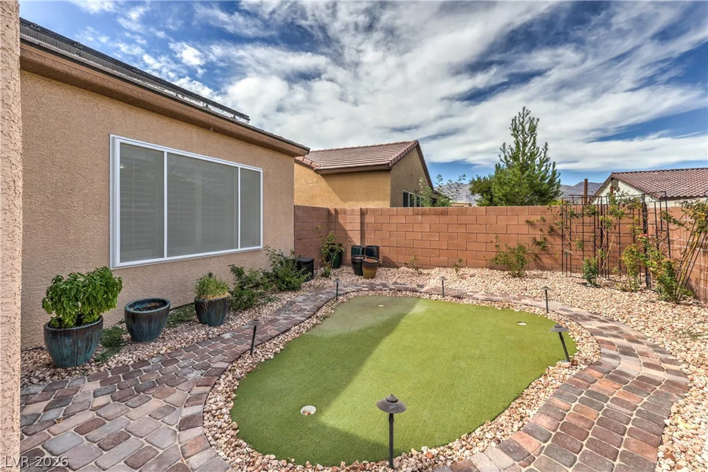 7340 Petrel, North Las Vegas, NV 89084