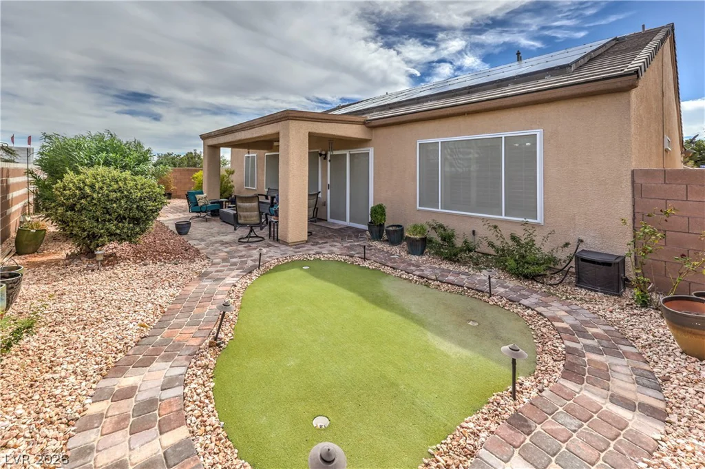 7340 Petrel, North Las Vegas, NV 89084