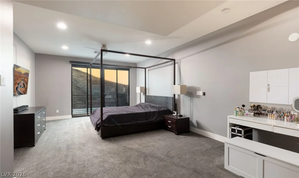 921 Vegas View, Henderson, NV 89052