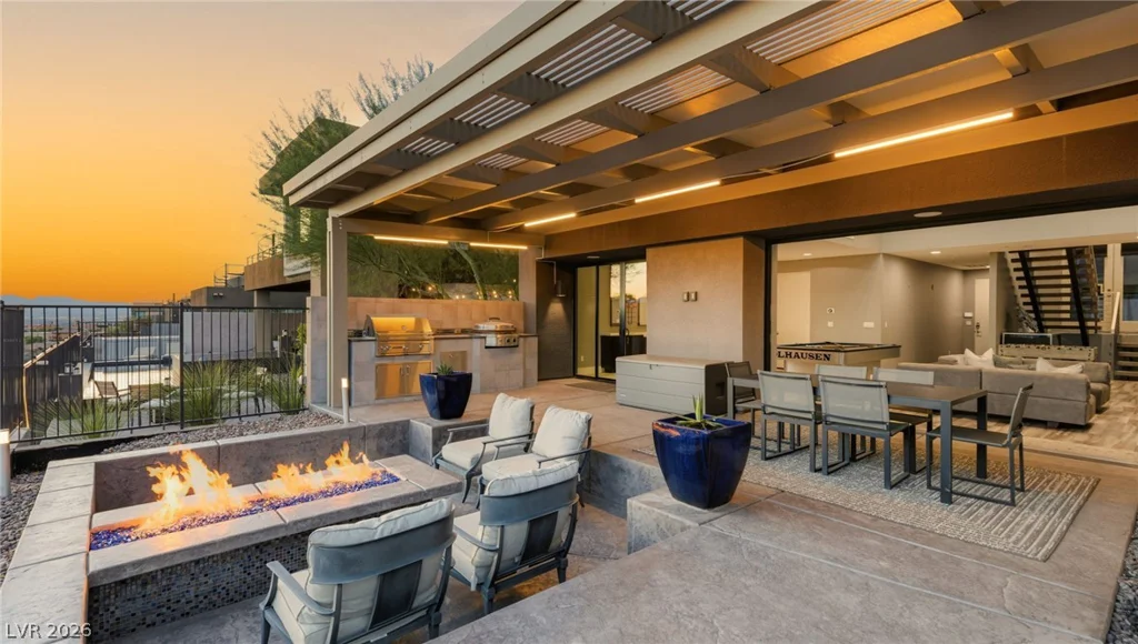 921 Vegas View, Henderson, NV 89052