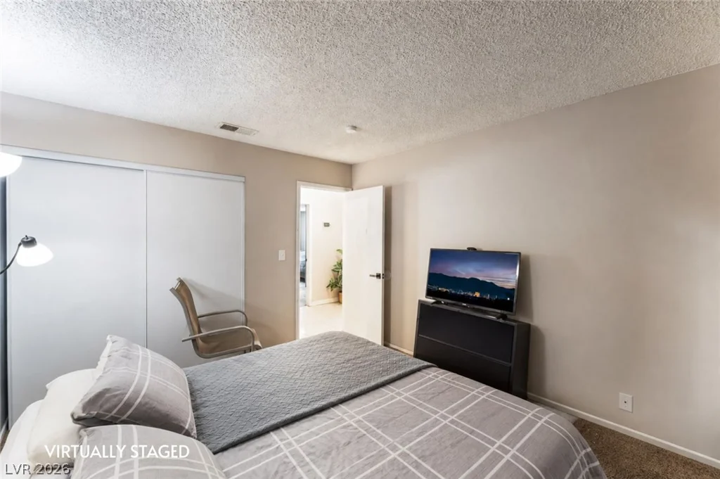 1832 Goose Creek, Las Vegas, NV 89108