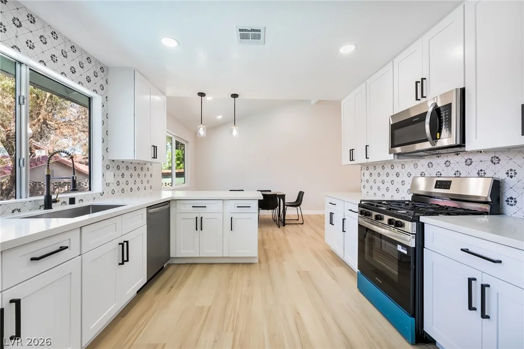 3472 Rawhide, Las Vegas, NV 89120