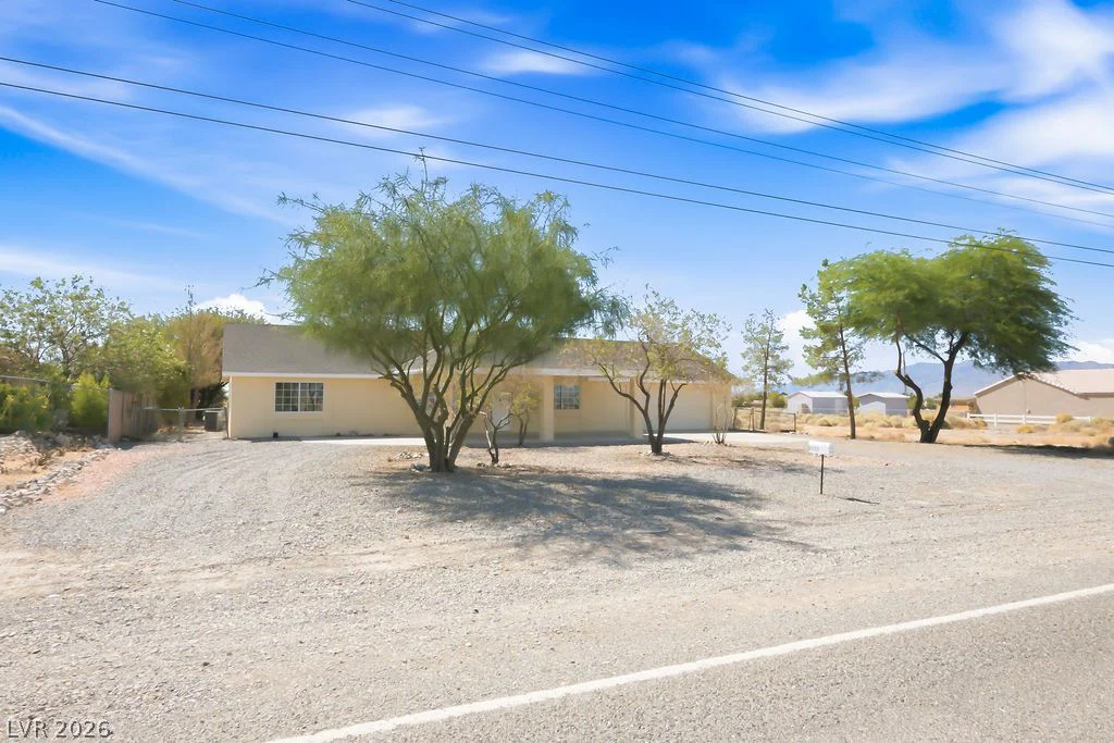 819 Mount Charleston, Pahrump, NV 89048