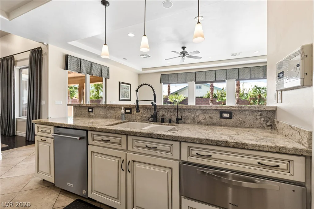 3783 Cheryl Lynne, Las Vegas, NV 89139