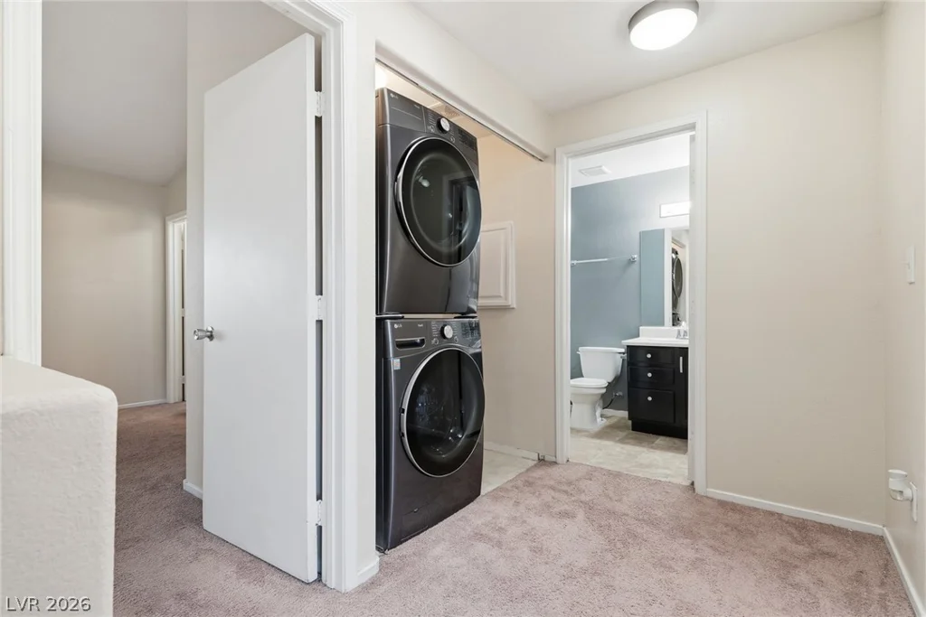 2520 Sierra Luna, Las Vegas, NV 89106