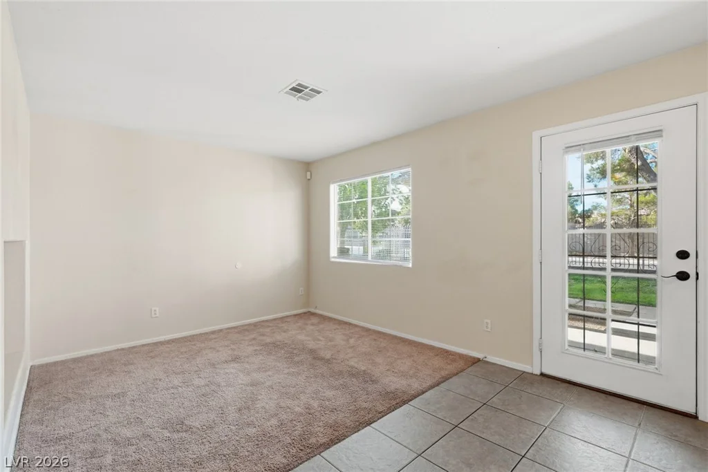2520 Sierra Luna, Las Vegas, NV 89106