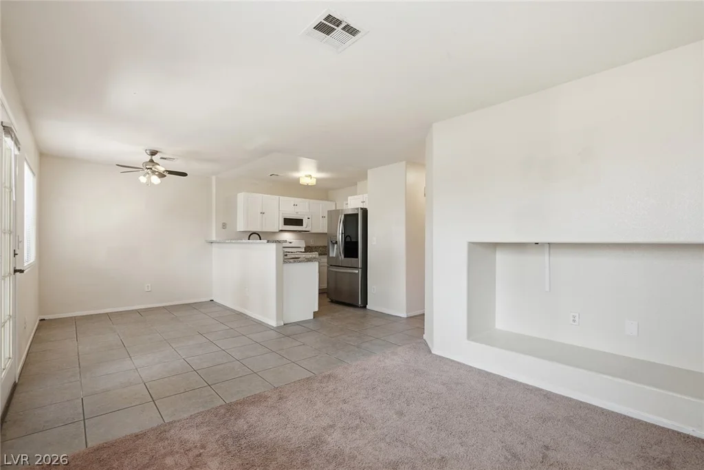 2520 Sierra Luna, Las Vegas, NV 89106