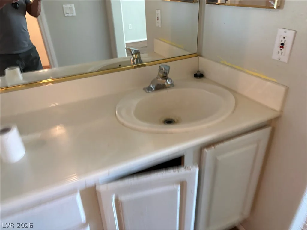 3940 Quiet Pine, Las Vegas, NV 89108