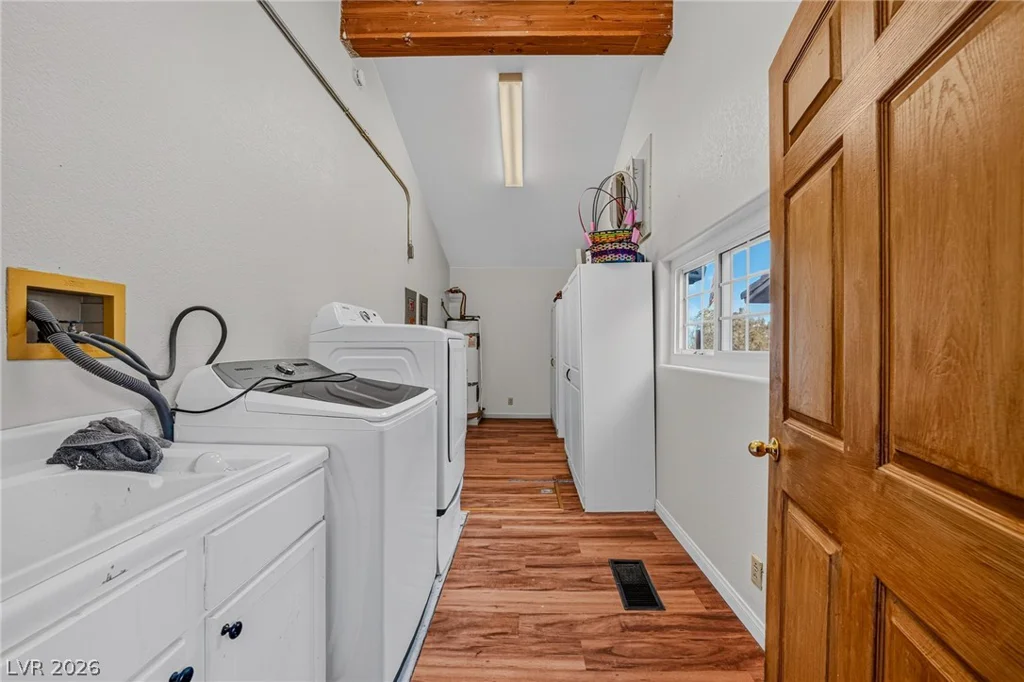 1660 Duck, Pahrump, NV 89060
