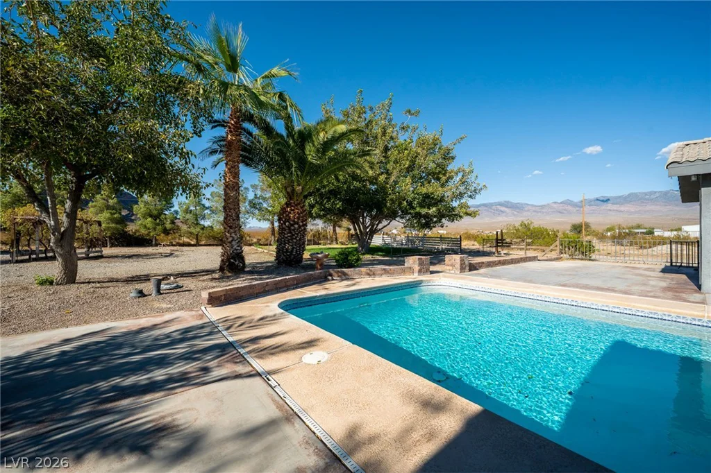 1660 Duck, Pahrump, NV 89060