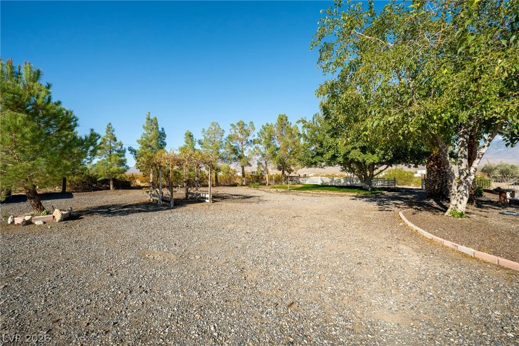 1660 Duck, Pahrump, NV 89060
