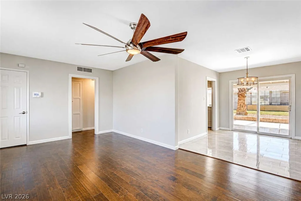 1932 Hassett, Las Vegas, NV 89104