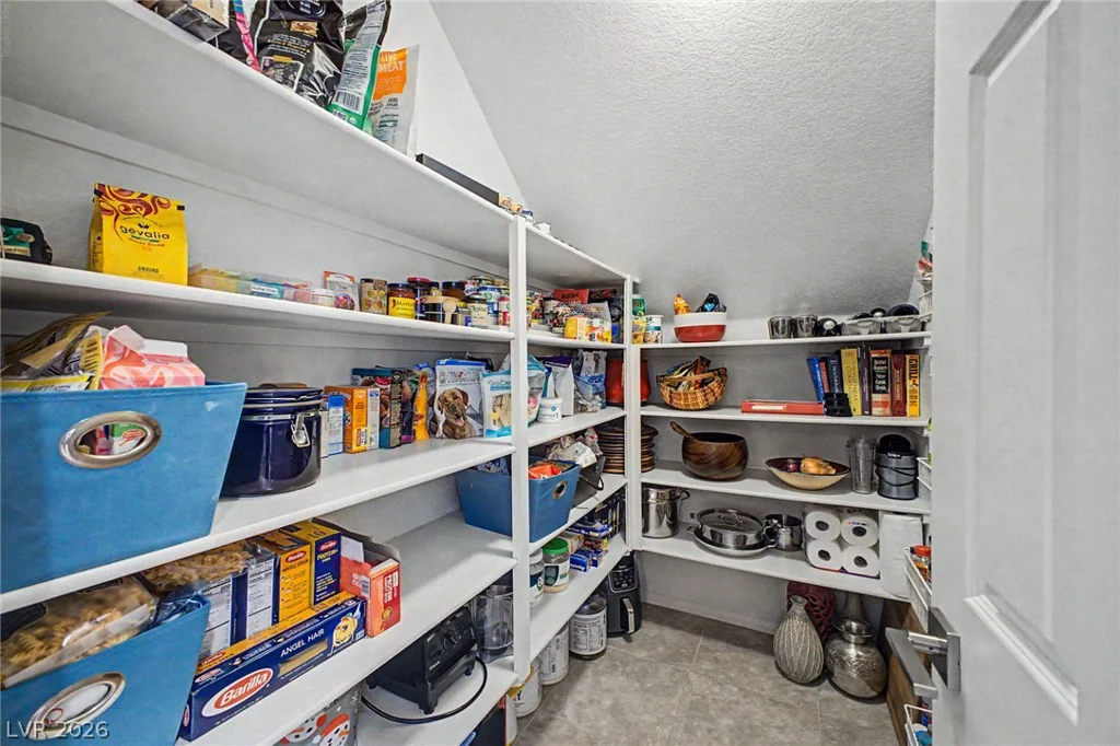 3939 Catlyn Woods, Las Vegas, NV 89141