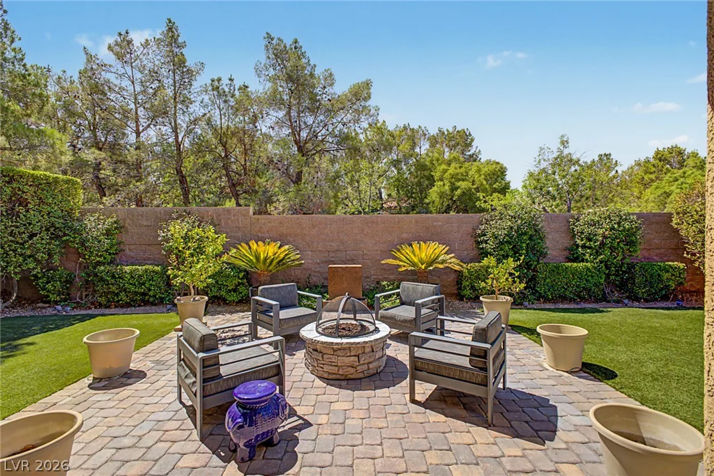 3939 Catlyn Woods, Las Vegas, NV 89141