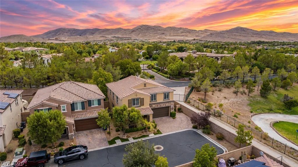 3939 Catlyn Woods, Las Vegas, NV 89141