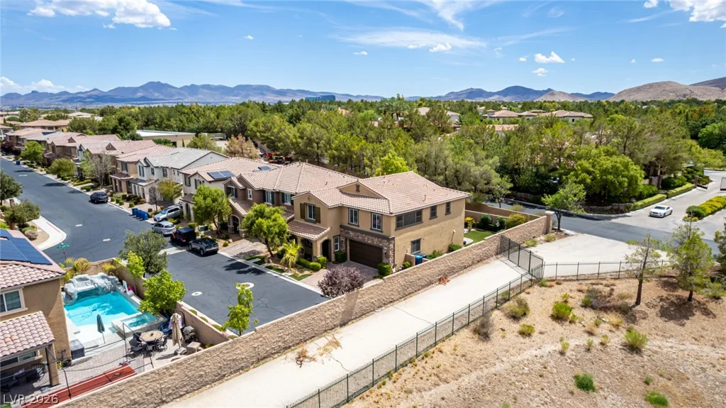 3939 Catlyn Woods, Las Vegas, NV 89141