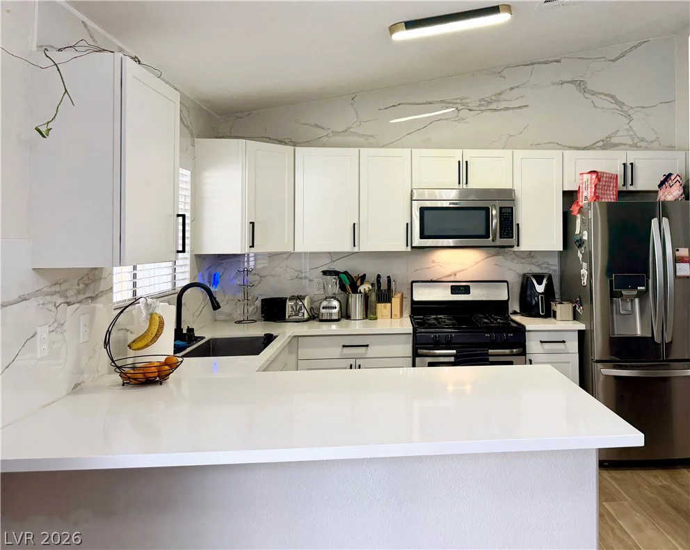 2432 Rocky Brook, North Las Vegas, NV 89030