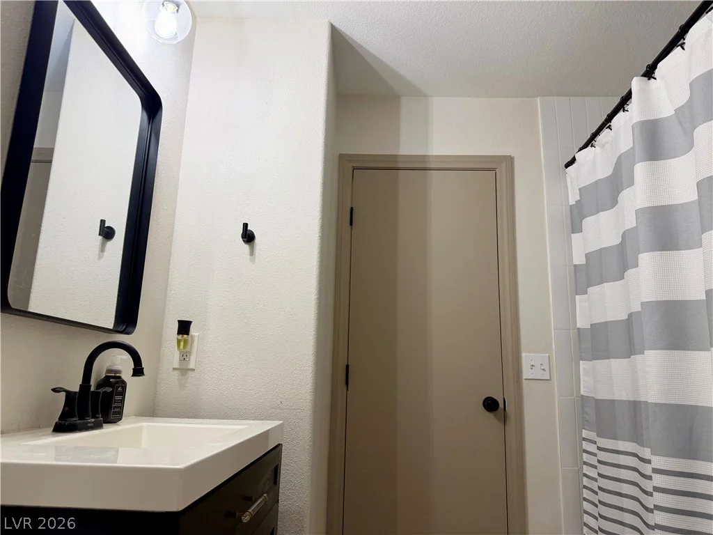 2432 Rocky Brook, North Las Vegas, NV 89030