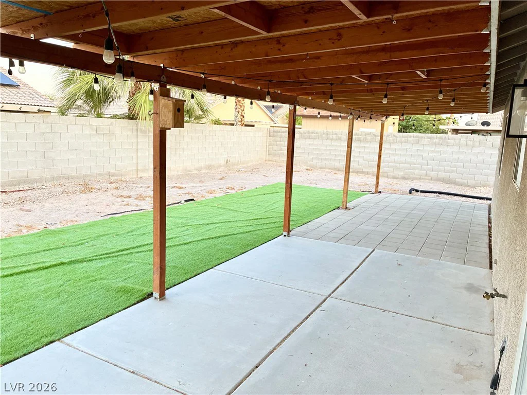 2432 Rocky Brook, North Las Vegas, NV 89030