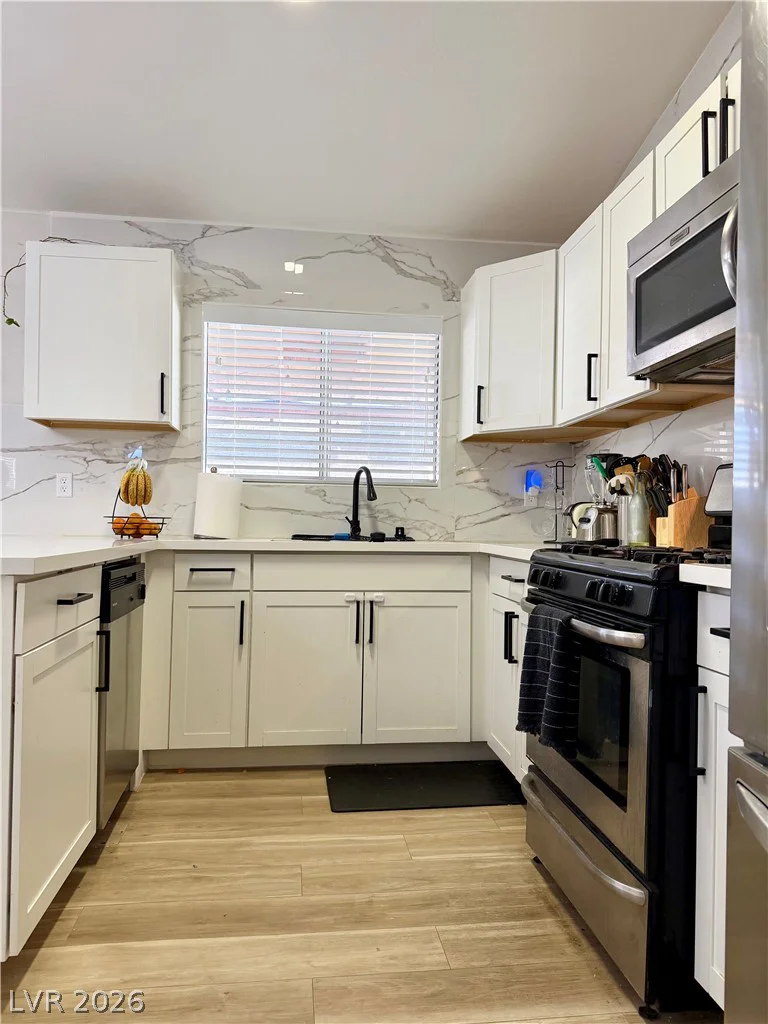 2432 Rocky Brook, North Las Vegas, NV 89030