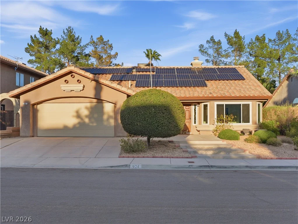 924 Sitting Bull, Henderson, NV 89014