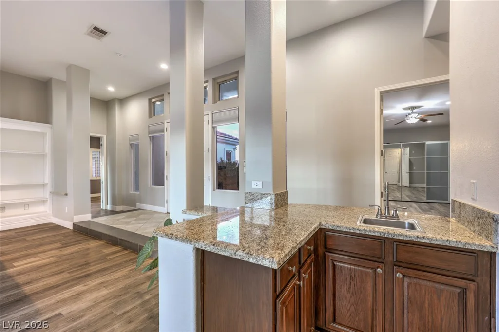 3801 Old Orchard, Las Vegas, NV 89108