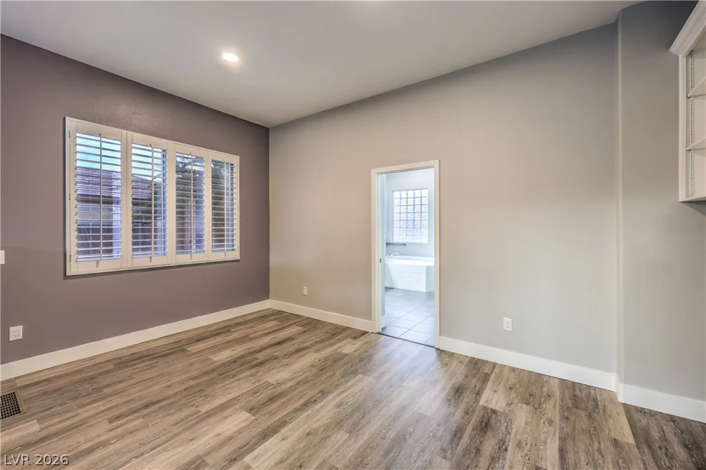 3801 Old Orchard, Las Vegas, NV 89108