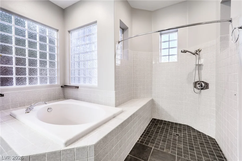 3801 Old Orchard, Las Vegas, NV 89108