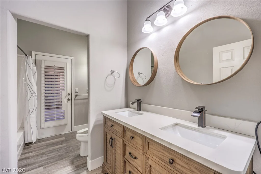 3801 Old Orchard, Las Vegas, NV 89108