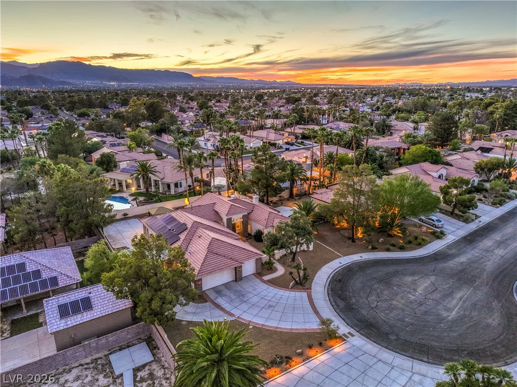 3801 Old Orchard, Las Vegas, NV 89108