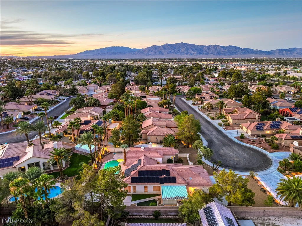 3801 Old Orchard, Las Vegas, NV 89108
