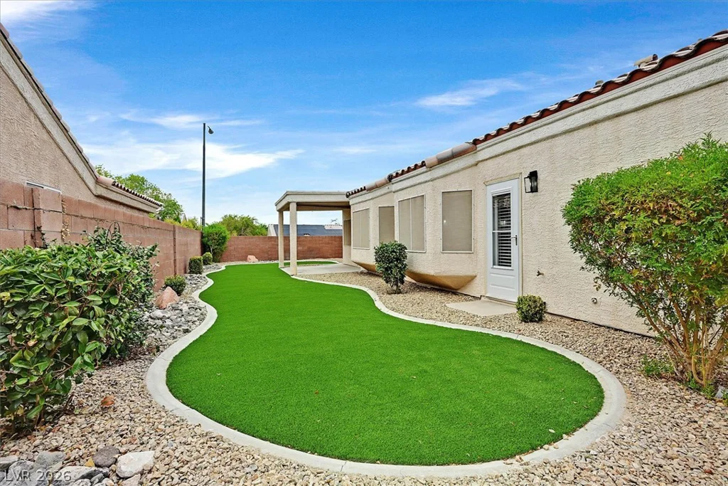 1125 Heaton, Henderson, NV 89052