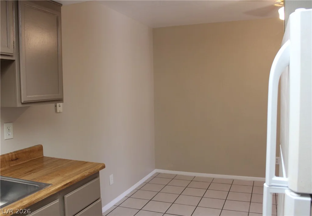 3770 Shirebrook, Las Vegas, NV 89115